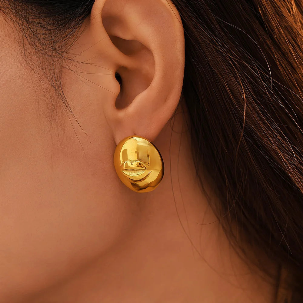 eye-catcher Vintage Stainless Steel Earrings For Women Waterproof Gold Plated Smile Lips Luxury Ear Stud OL Jewelry